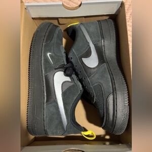 Black/gray Nike air forces